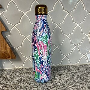 Lilly Pulitzer x Swell Water Bottle